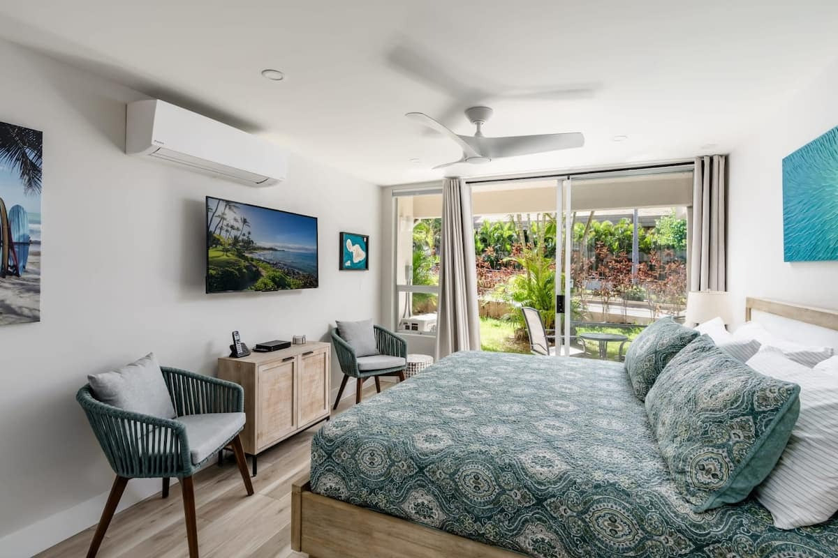 Modern Studio Beach Vistas