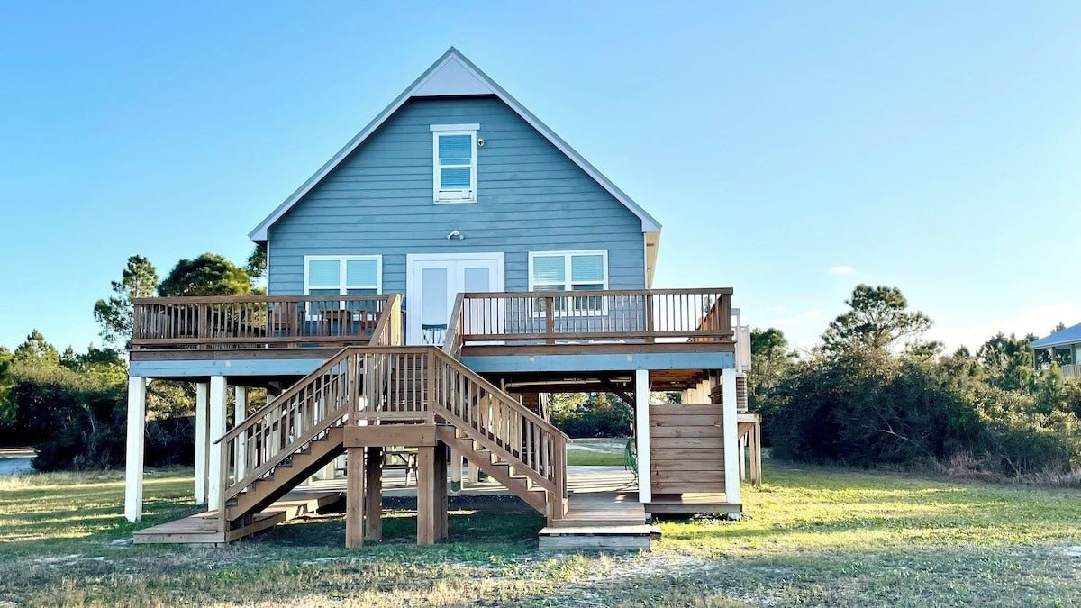 Bayview Beach House—Beautiful Bay View!