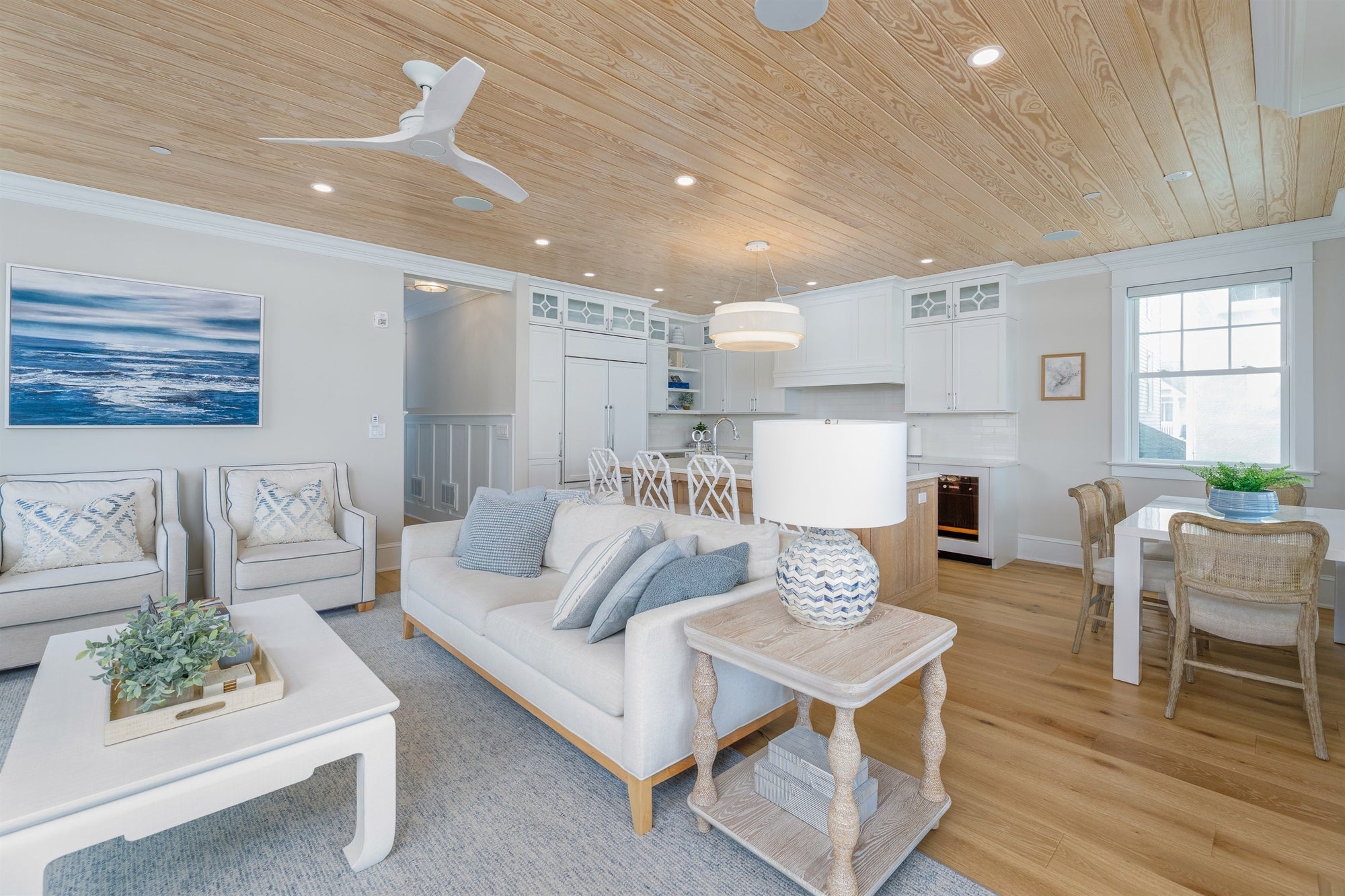 4 Bedroom Beach Block Getaway – 5 minute Steps to Sand & Boardwalk!