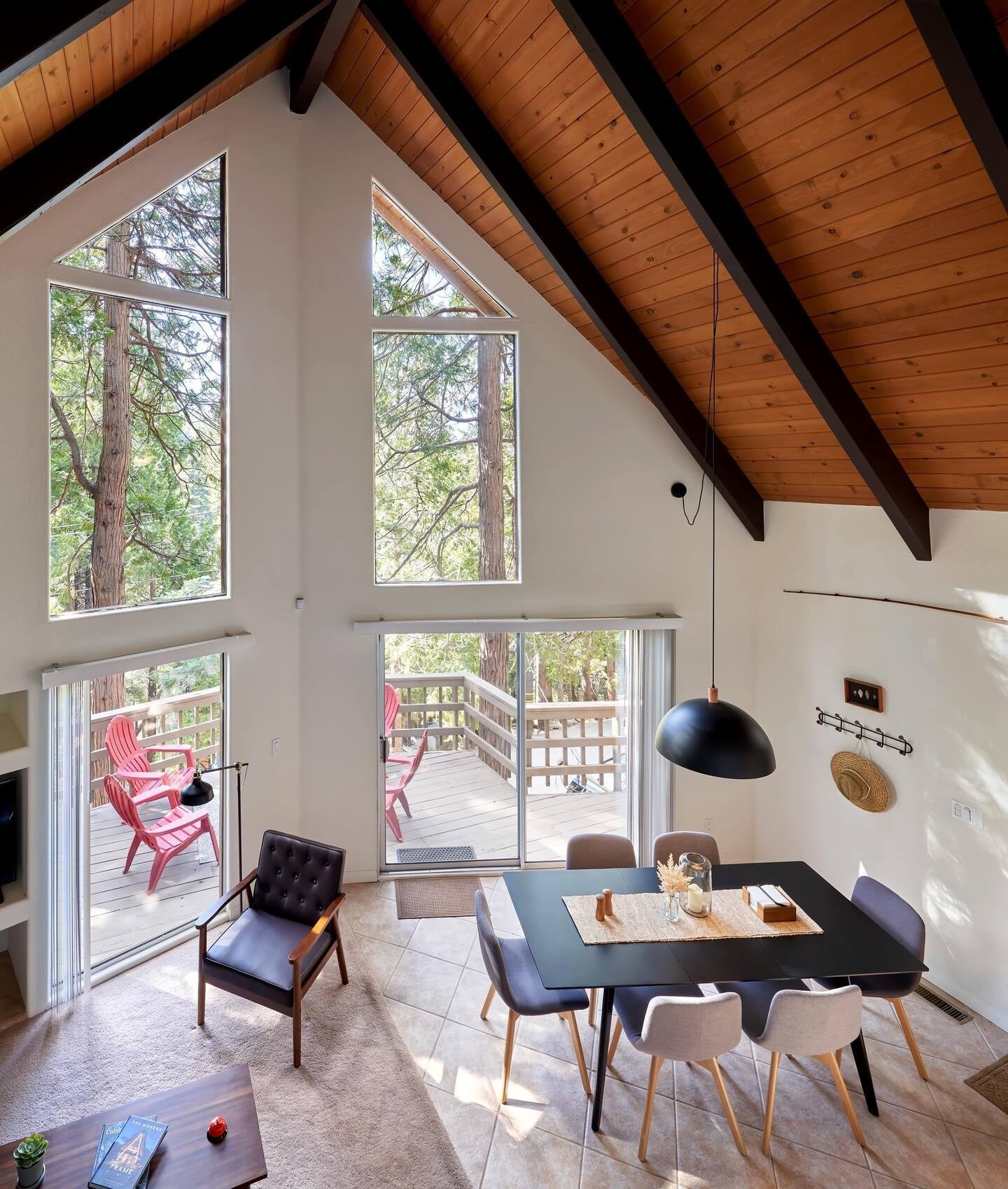 Stylish Forest A-Frame, Dogs Welcome!
