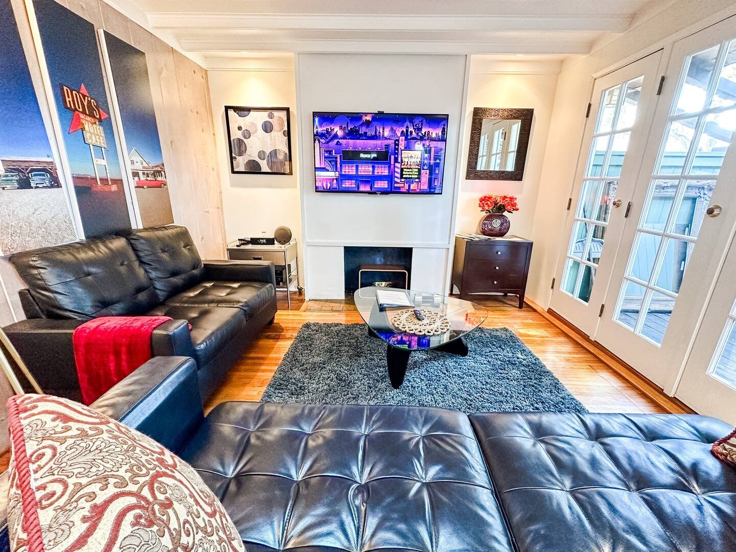 PERFECT LOCATION: 2BR West Hollywood Retreat