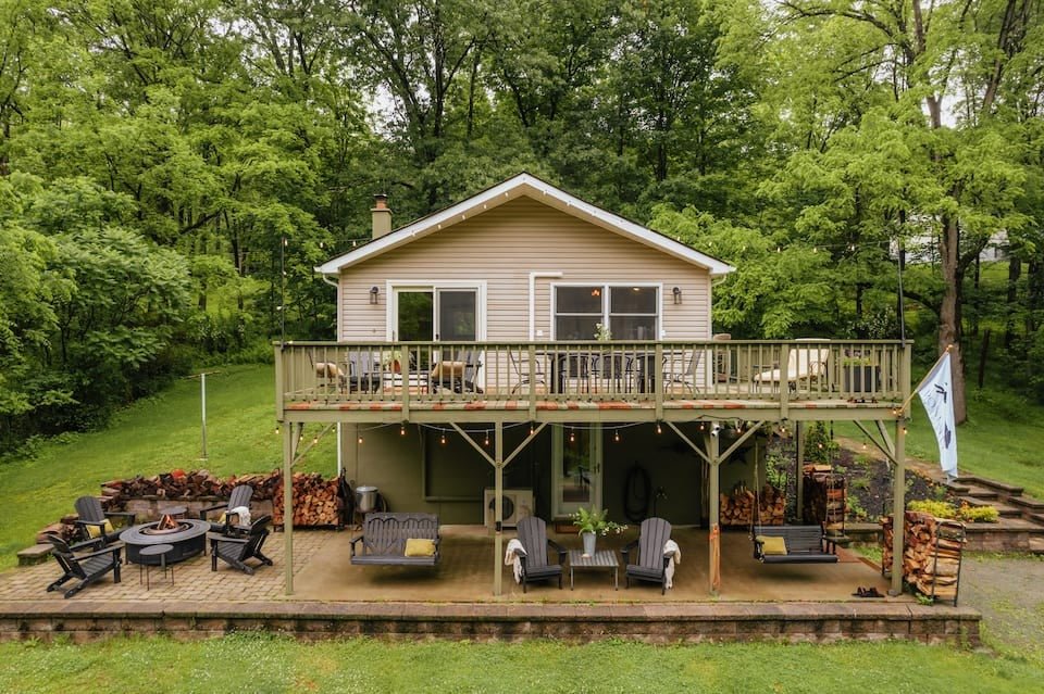 Pond and Perch—Private Riverfront | Dog Friendly