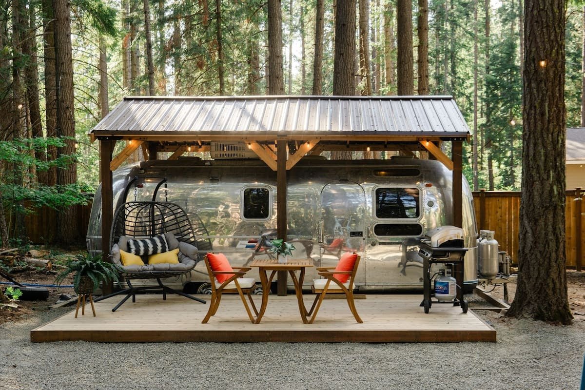 Silver Sparrow Airstream