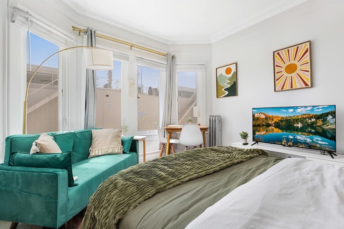 Studio Near Venice Boardwalk/Partial Ocean View