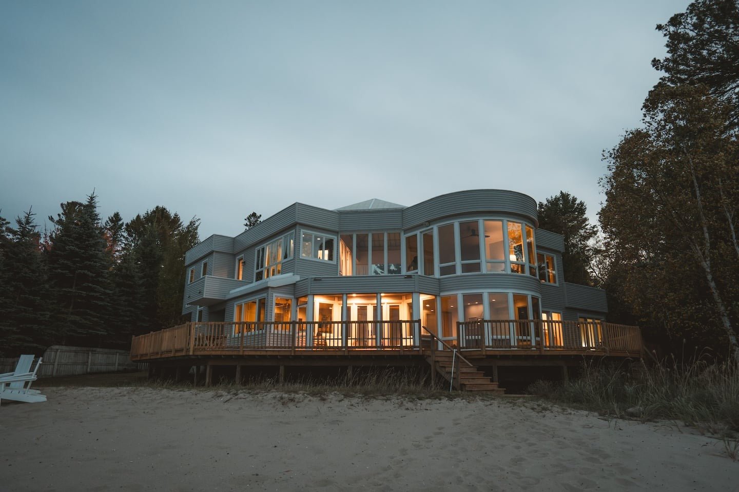 The Rockhouse: Stunning Beachfront Retreat