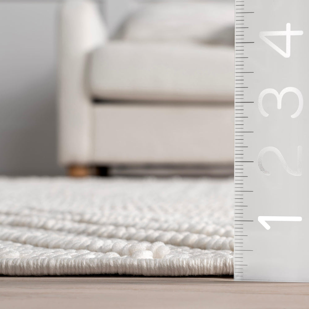 Sisile Zen Garden Tasseled Rug | Off White