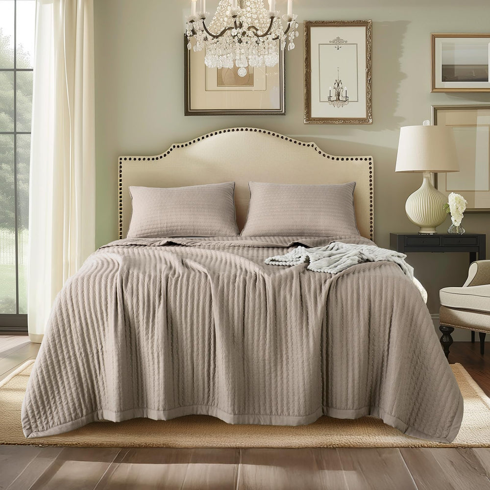 Minimalist King Quilt Set