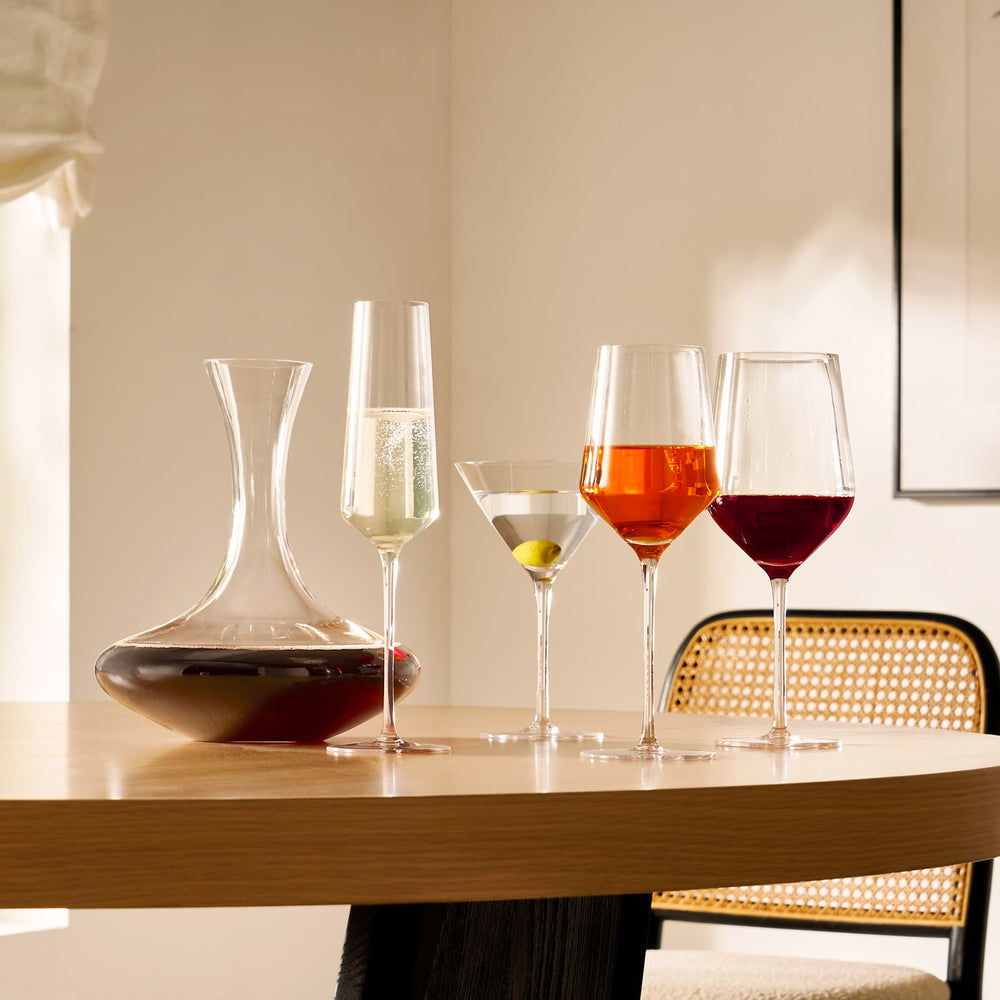 Lucent Champagne Glasses, Set of 4