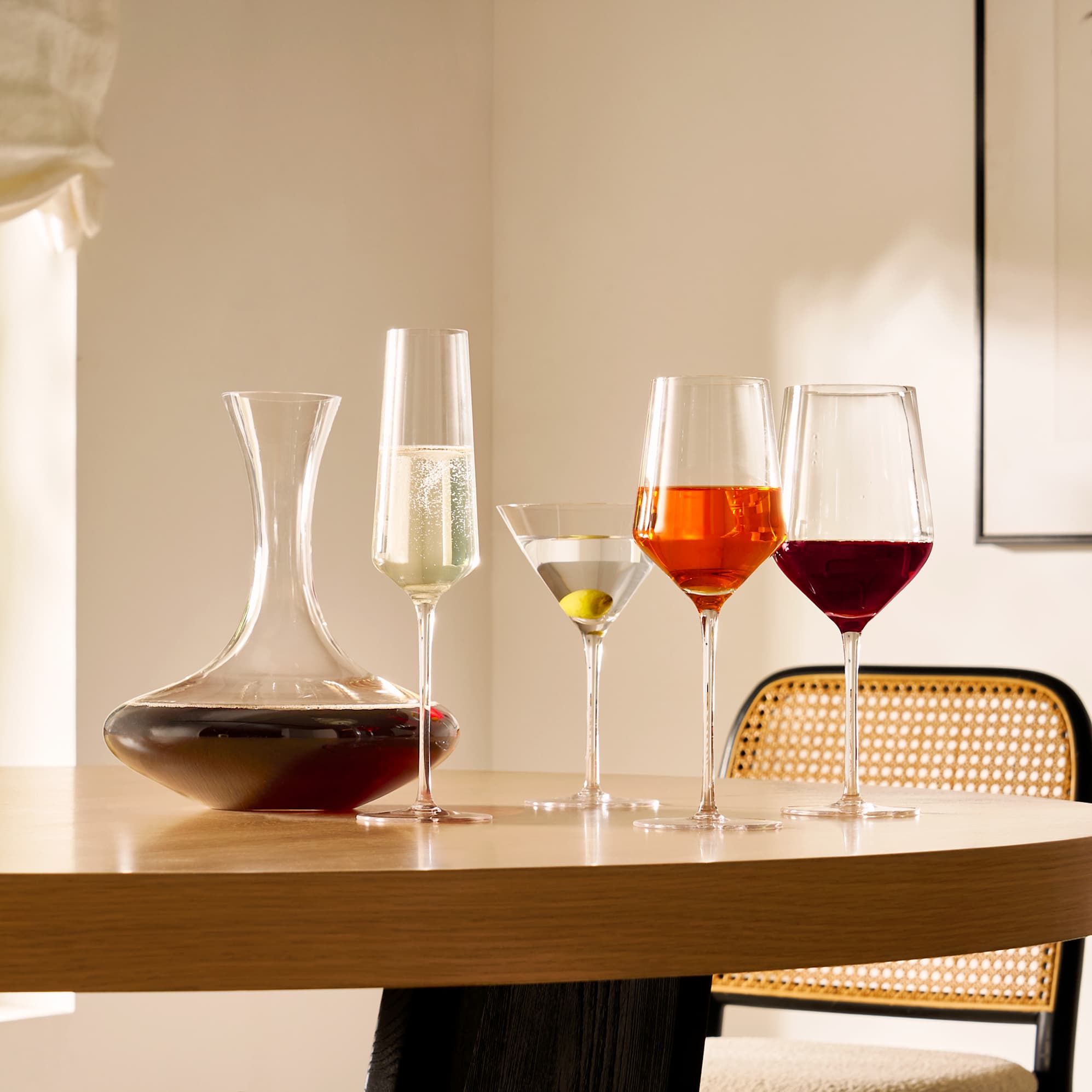 Lucent Champagne Glasses, Set of 4