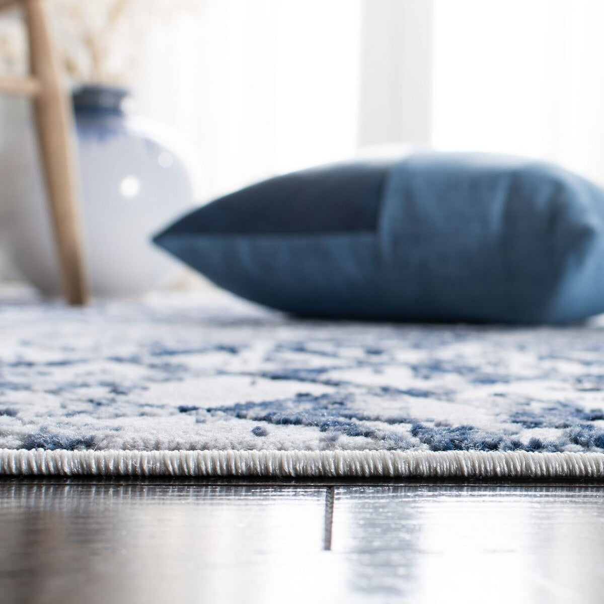 Amelia Modern Living Rug