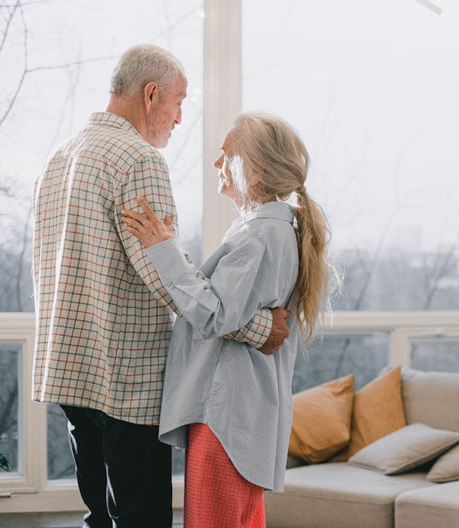 How to Style Your Living Room: Essentials for a Cozy, Modern & Well-Designed Space