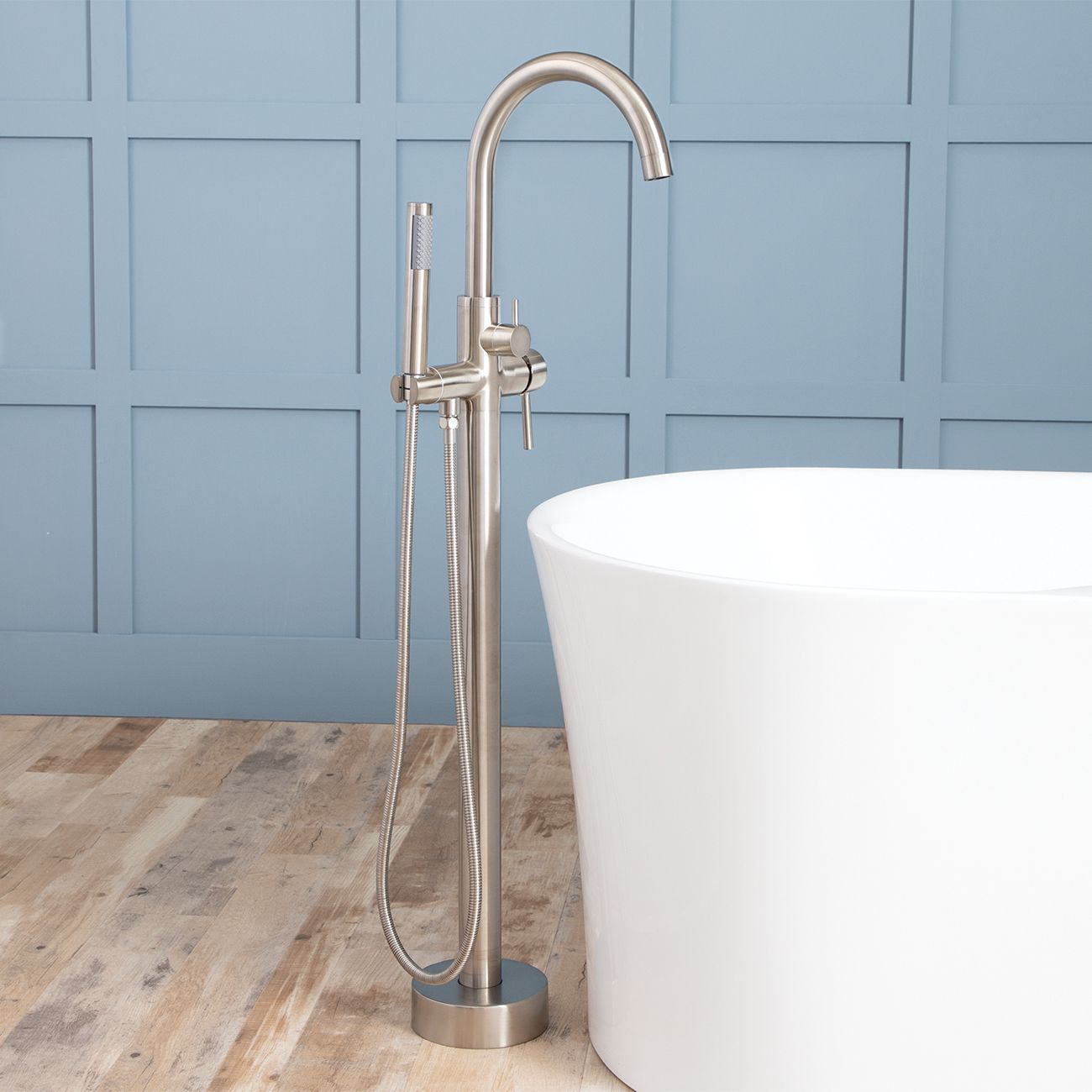 High Flow Freestanding Gooseneck Tub Faucet - From Where - 