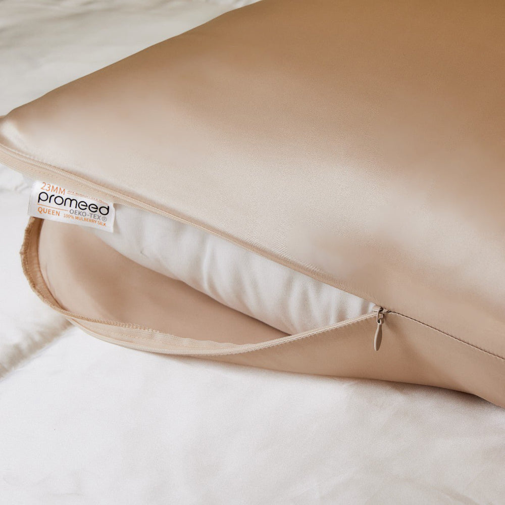 Hydrating Mulberry Silk Pillowcase - From Where Finds - 