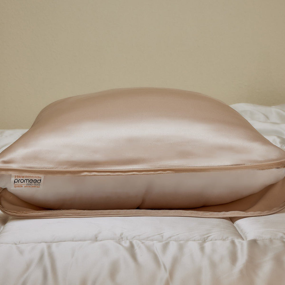 Hydrating Mulberry Silk Pillowcase - From Where Finds - 