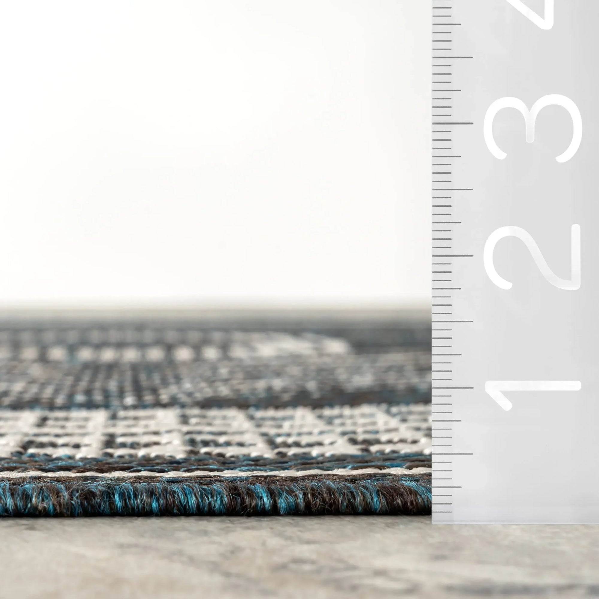 Iris Totem Indoor/Outdoor Flatweave Rug