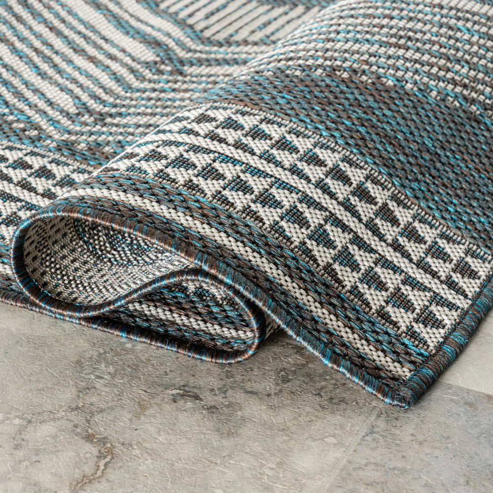 Iris Totem Indoor/Outdoor Flatweave Rug