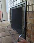 UniFlame Single Panel Olde World Iron Finish Screen