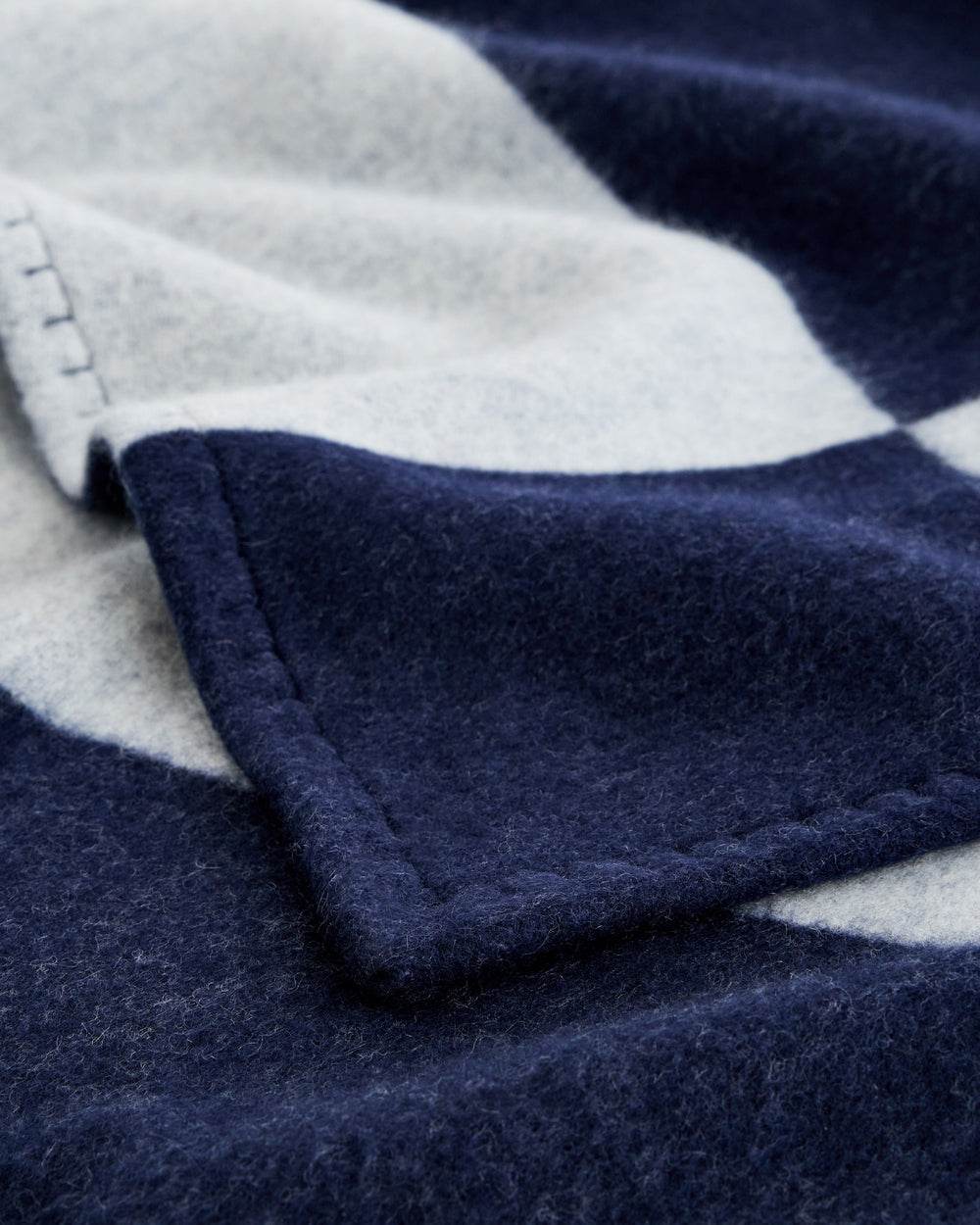 Merino Wool &amp; Cashmere Luxury Throw - From Where Finds -