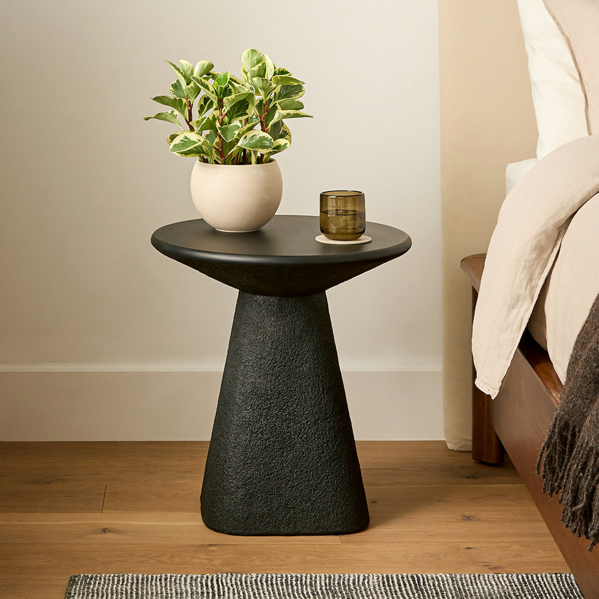 Ozetta Concrete Side Table - From Where - 