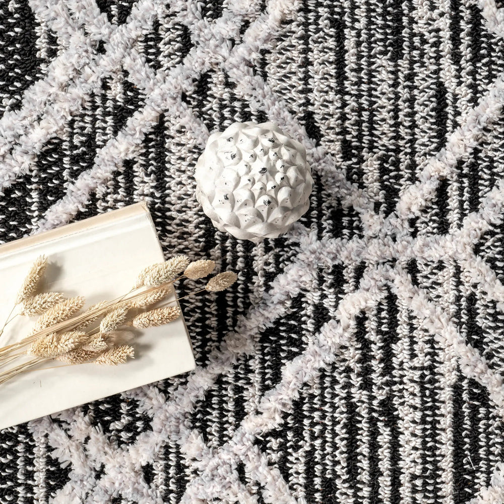 Shaggy Lattice Tassel Rug - From Where Finds - 