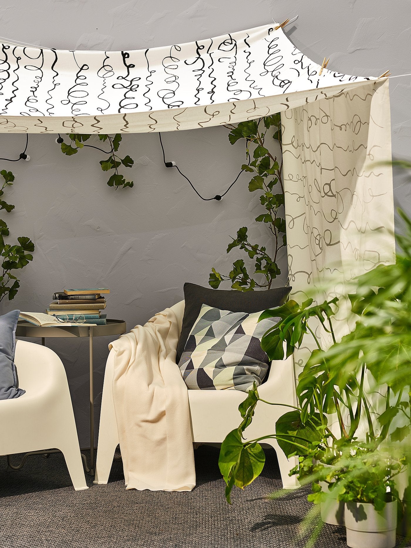 SKARPÖ Armchair Ooutdoor White - From Where - 