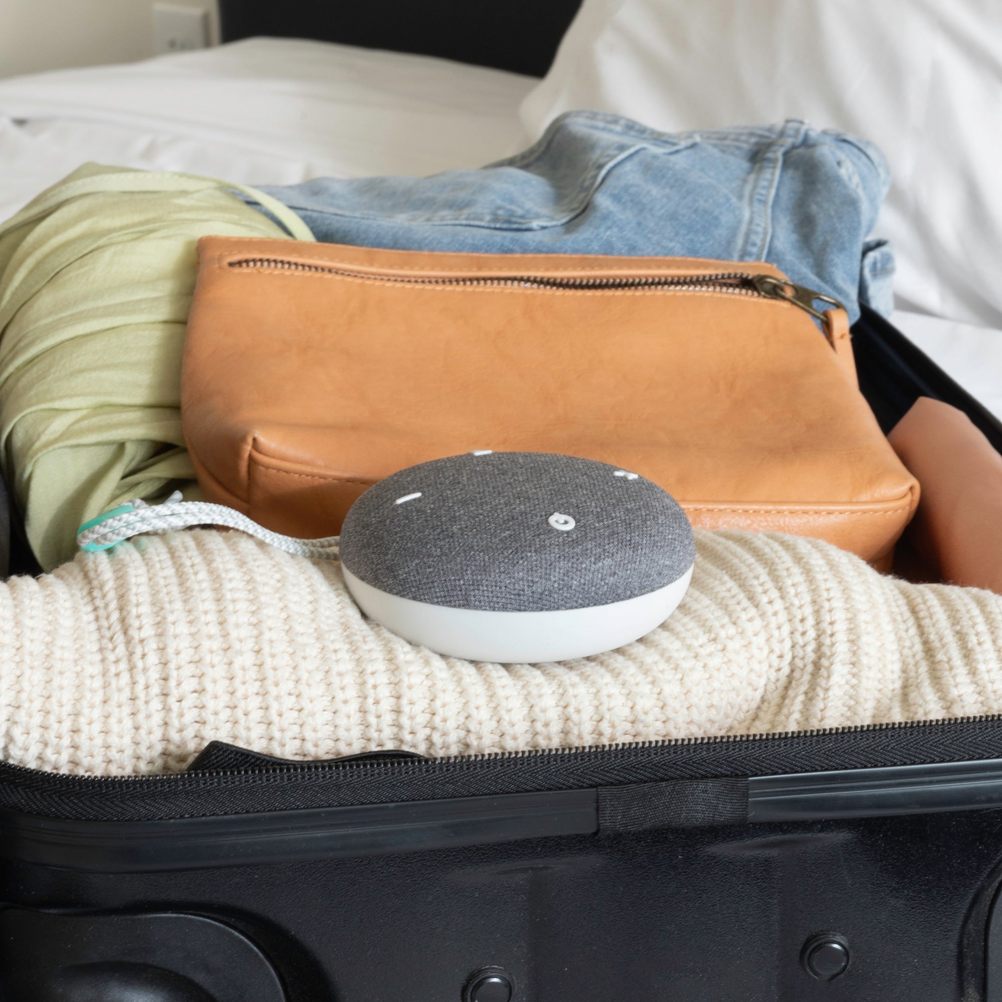 Snooz Go Travel White Noise Machine - From Where Finds -