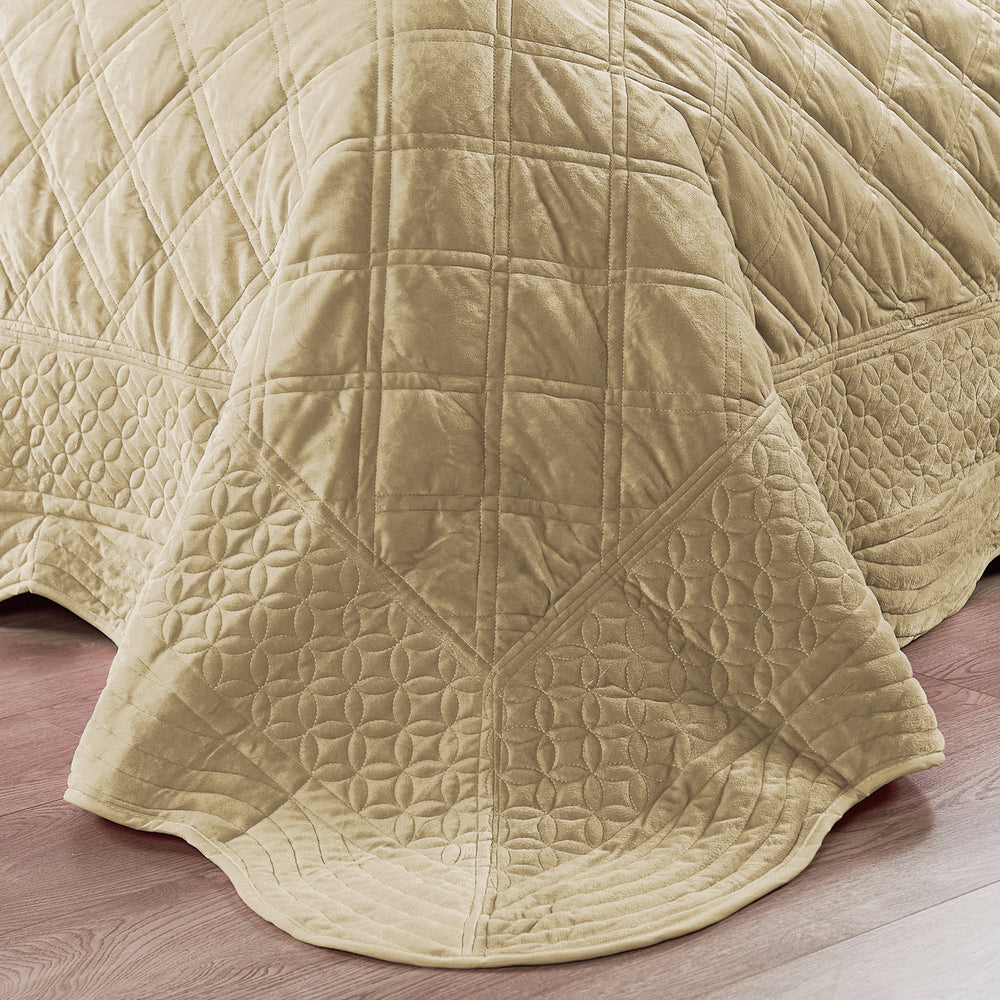 Supersoft Bedspread Set in Taupe - From Where -