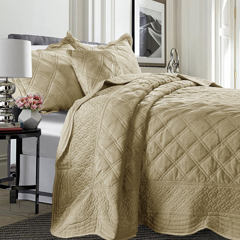 Supersoft Bedspread Set in Taupe - From Where -