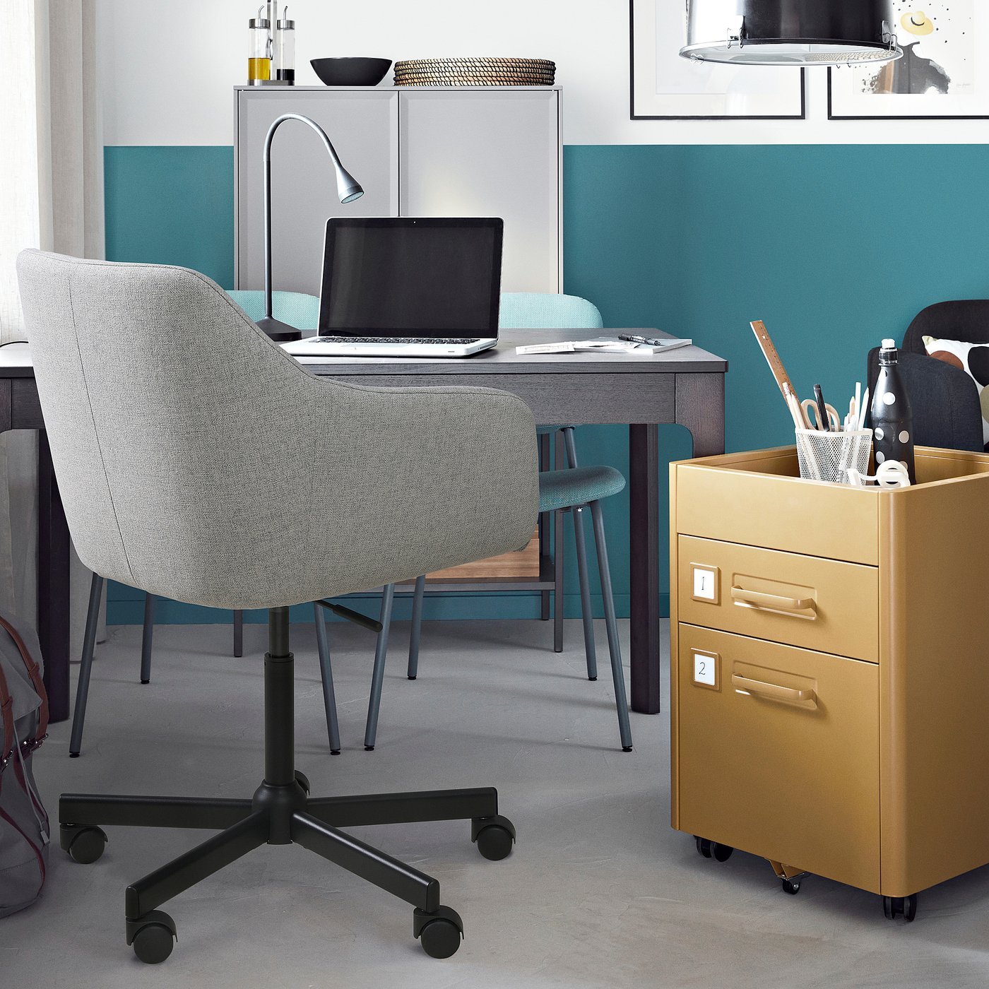 TOSSBERG Swivel Chair - From Where - 