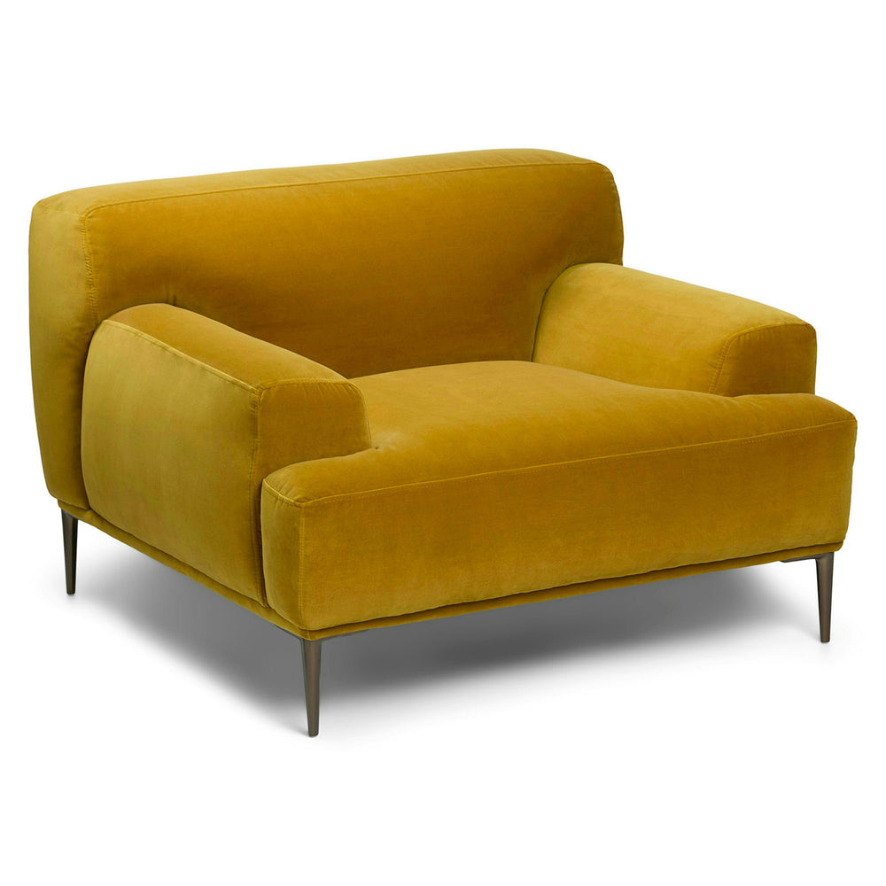 Velvet Lounge Chair in Plush Yarrow Gold - From Where - 